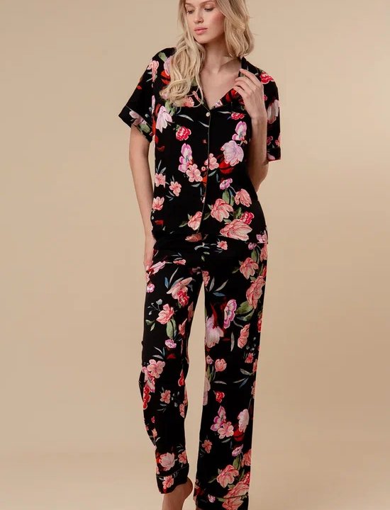 Пижама с цветочным узором